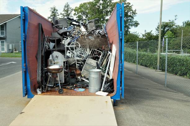 Best Yard Waste Removal  in Cleveland, WI